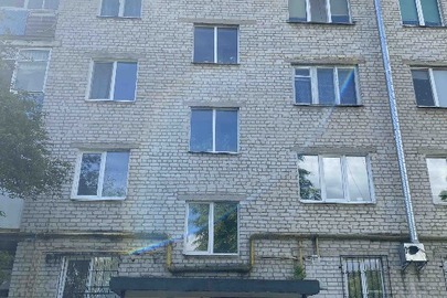1/2 частки квартири №69, загальною площею 56,74 кв. м., житловою площею 34,2 кв. м., розташована за адресою: Житомирська область, м. Житомир, вул. Чуднівська (стара назва вул. Черняховського), буд. 96
