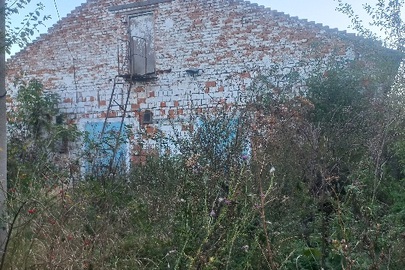 ІПОТЕКА. Комплекс нежитлових будівель та споруд загальною площею 3653,2 кв.м., за адресою: Тернопільська обл., Чортківський р-н. (колишній Гусятинський р-н.), с. Сидорів, вул. Парадна , буд. 5