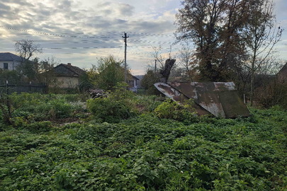 Житловий будинок заг. пл. 64,4 м.кв. та земельна ділянка КН 4622485600:02:012:0002, пл. 0,2500 га, за адресою: Львівська область, Яворівський (Мостиський) район, с. Поповичі, вулиця Т. Шевченка, будинок 14