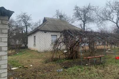 Житловий будинок з надвірними будівлями та спорудами, загальною площею 55.3 кв.м, за адресою: Київська обл., Бориспільський р., с.Малі Єрківці, вулиця  Гагаріна, буд.40