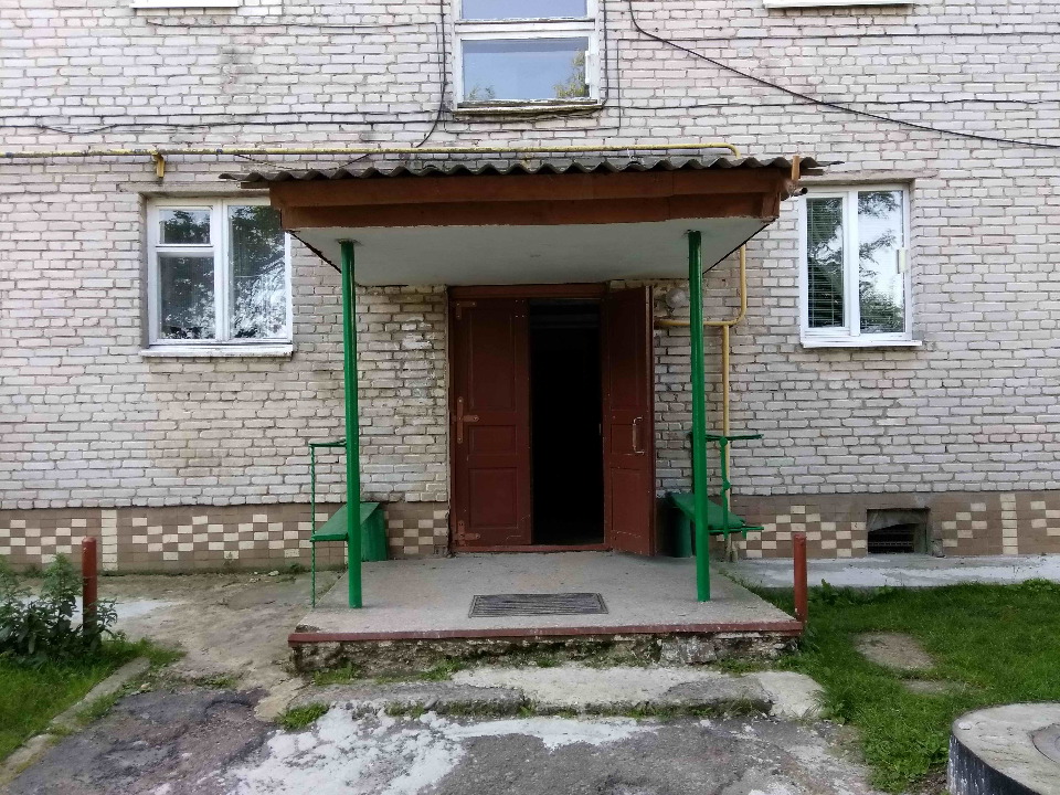 1/3 частки двокімнатної квартири загальною площею 38.8 кв.м., житловою площею 25.1 кв.м., за адресою: Львівська область, м. Самбір, вул. Шухевича, буд.35-а, кв.23