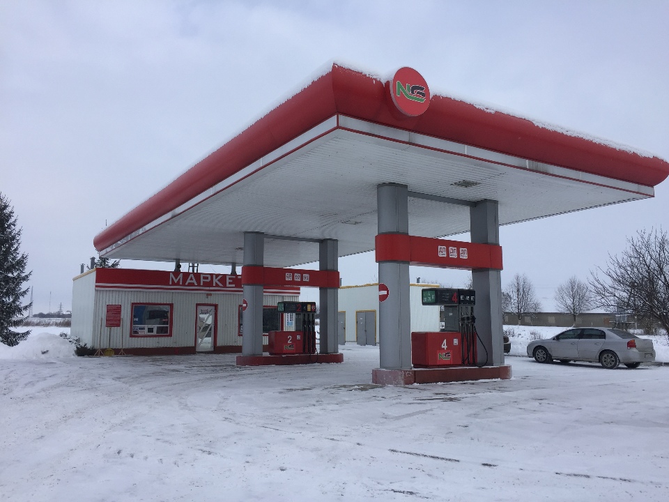 Предмет іпотеки: нежитлова будівля - автозаправна станція заг.пл. 71.0 кв.м., зем. діл. пл. 0.40га, к.н. 6825086700:01:005:0010, за адресою: Хмельницька обл., Хмельницький р., с. Пирогівці, автошлях Львів-Кіровоград-Знам'янка 268км, будинок б/н