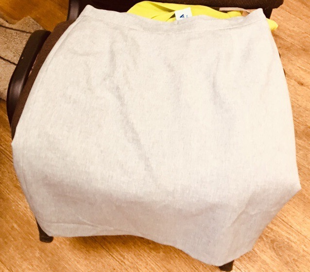 Спідниця світлосіра, 1 шт.