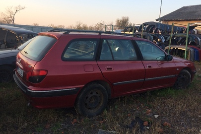 Транспортний засіб марки Peugeot 406, 2000 року випуску, реєстраційний номер WN32161, № куз. VF38ELFYE81039127, червоного кольору, об'єм двигуна - 1761 см. куб., бензин