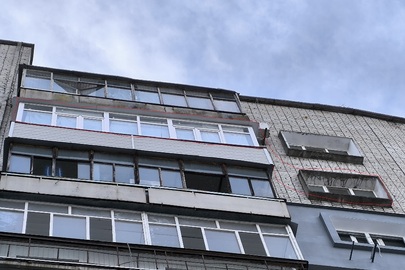 Конфіскація за рішенням суду: 1/8 частина трикімнатної квартири загальною площею 68,1 кв.м., житловою площею 38,6 кв.м., Дніпропетровська обл, м.Кам’янське, проспект Наддніпрянський, будинок 1а, квартира 56