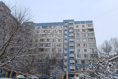 1/5 частка трикімнатної квартири, загальною площею 71,2 м.кв., житловою площею 40,4 м.кв., Дніпропетровська область, Кам’янський район, місто Кам’янське, проспект Металургів, будинок 86-В, квартира 77