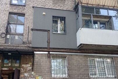 Трикімнатна квартира загальною площею 55.1 кв.м., житловою площею 41.0 кв.м., Дніпропетровська область, місто Кам'янське, вулиця Запорізька, будинок 25, квартира 24