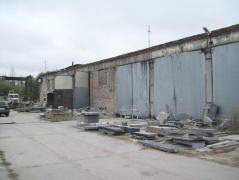 Предмет іпотеки. 1/3 частина сховища для техніки №424 площею 754.4 кв.м. та земельна ділянка площею 0.1732 га кадастровий номер 1810700000:01:005:0037, за адресою: Житомирська обл., м.Коростень, вул.Сосновського, буд. 38-Р