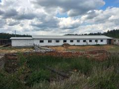 Нежитлова будівля. Корівник загальною площею 779.2 кв.м. за адресою: Житомирська обл., Романівський р-н., с. Костянтинівка, вул. Домбровського, буд.25