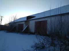 Предмет іпотеки. Склад зерна-зерносушилка заг.пл.426.4 кв.м.; продуктовий склад заг.пл.36.4кв.м.;склад зерна заг.пл.-802.9кв.м.;склад зерна заг.пл.1487.3кв.м.;вагова заг.пл.-8.1кв.м., за адресою: Житомирська обл.,Ружинський р-н.,с.Чорнорудка, вул.Слави,1а