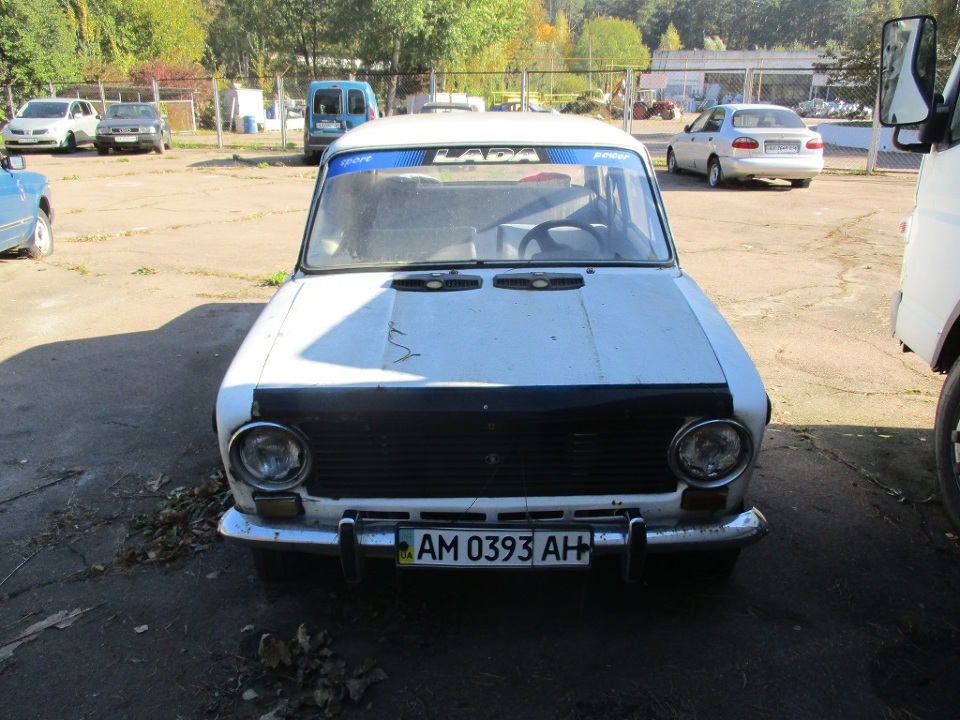 ВАЗ 2101, білого кольору, 1975 р.в., днз АМ0393АН, № кузова 21011352690 