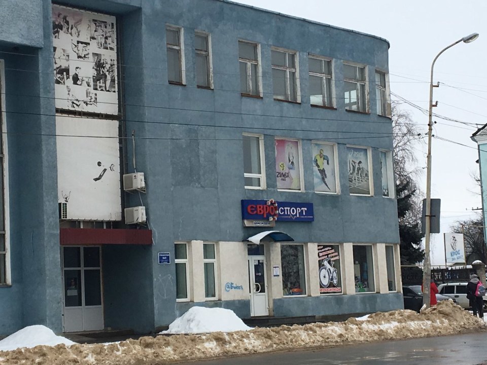Предмет іпотеки. Нежилі приміщення, загальною площею 383,1 кв.м. які знаходиться за адресою: Житомирська обл., м. Бердичів, вул. Європейська (К.Лібкнехта), 81