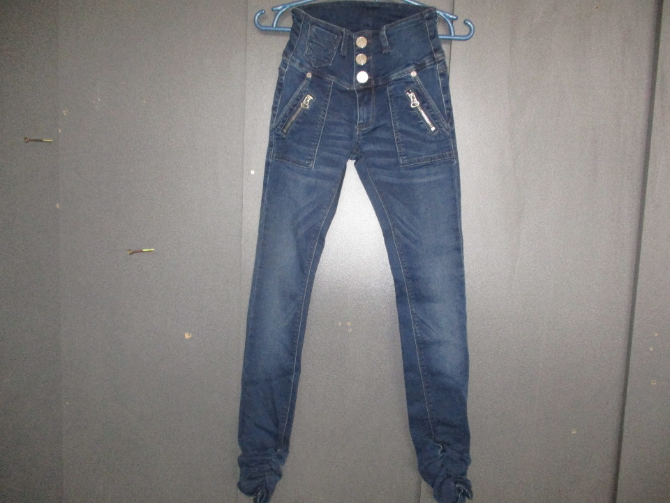 Джинси жіночі легенці, задраповані знизу, колір - синій, «FLOYD» -46 шт.