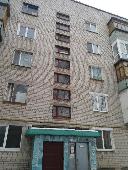 1/8 частина двокімнатної житлової квартири загальною площею 47.8 кв.м., житловою площею 28.7 кв.м., за адресою: Житомирська обл., м. Новоград-Волинський, вул. Соборності, 4, кв. 172