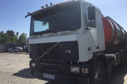 Сідловий тягач-Е марки VOLVO F 12, 1990 р.в., номер шасі: YV2H2B5A7LA345122, д/н АЕ7362АК