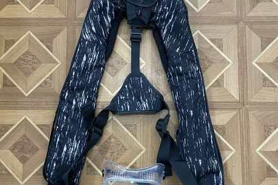 Конфісковане майно за рішенням суду: рятувальний жилет – 1 шт., окуляри для плавання – 1 шт., б/в