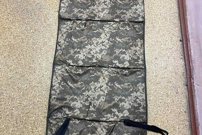 Конфісковане майно за рішенням суду: каремат – 1 шт., ласти для плавання– 2 шт., окуляри для плавання – 1 шт., б/в