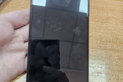 Конфісковане майно за рішенням суду: мобільний телефон «Samsung», модель: Calaxy M13, № моделі: SM-M135F/DS, серійний номер: RF8T904CX1В, імеil: 358697433311728, імеі2: 354837283311725, в корпусі темно-зеленого кольору, стан б/в