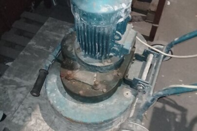 Шліф машинка по бетону (шліфувально-полірувальна машина для підлоги), блакитного кольору, б/в