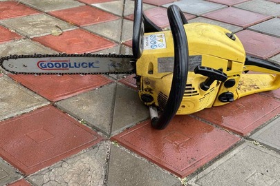 Конфіскація майна за рішенням суду: бензинова пилка "РБП-2500" б/в