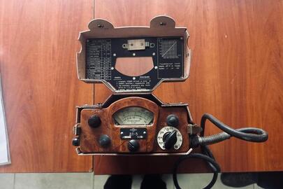 Дозиметр з маркуванням "ДП-5 №8751 1964 г." в чохлі, бувший у використанні