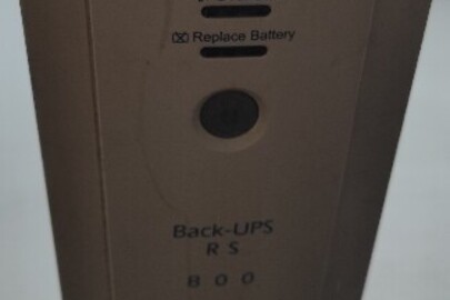 Джерело безперебійного живлення "APC Back-UPS RS 800"