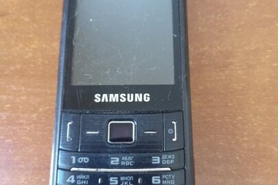 Мобільний телефон марки "Samsung"