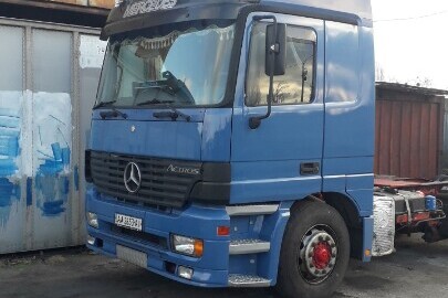 Вантажний-автовоз Mercedes-Benz Actros1843, 2000 року випуску, № кузова WDB9540321K490498, ДНЗ: AA2653AI 