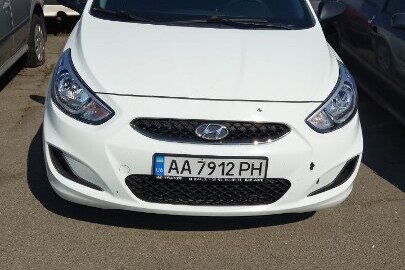 Легковий автомобіль марки HYUNDAI моделі ACCENT, днз АА7912РН, VIN: Z94CT41CBHR555949, рік випуску 2016, колір білий