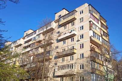 3/10 частина двокімнатної квартири, загальною площею 46,00 кв.м., за адресою: м.Київ, вулиця Зодчих, будинок 36, квартира 208