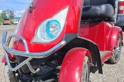 Крісло колісне (коляска) з електричним приводом в кількості: 3 шт. стан б/в; візок для перевезення вантажів, необладнаний двигуном 1 шт. стан: б/в