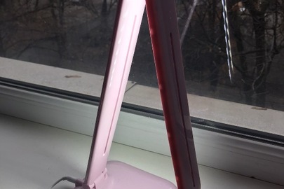 LED лампа настільна Feron рожевого кольору