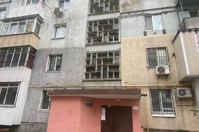 Квартира № 128, загальною площею 67,1 кв. м., що розташована за адресою: Дніпропетровська область, м. Дніпро, житловий масив Тополя-2, будинок 37