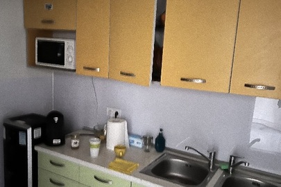 Офісні меблі в асортименті в кількості 32 одиниць, бувші у використанні