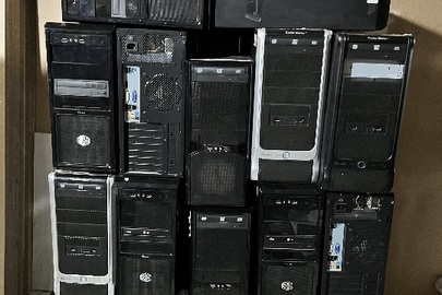 Рухоме майно у кількості 489 одиниць, вживане (монітори, системні блоки, принтери, комп’ютерні комплектуючі, інша офісна техніка)