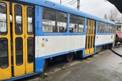 Самохідний трамвайний вагон ТЗSU-CS із зовнішнім джерелом електроживлення для колії завширшки 1435 мм, рік випуску 1997, інвентарний номер 1040, заводський номер кузова 180253