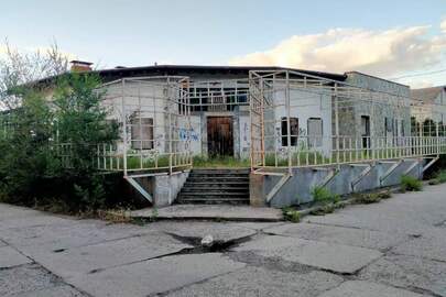 Нежитлова будівля, будівля торгівельно-ресторанного комплексу, загальна площа (кв.м): 702.2, за адресою:Дніпропетровська обл., м. Кривий Ріг, вулиця Алітна, будинок 1А