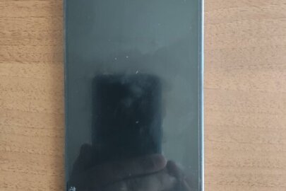 Конфіскація майна за рішенням суду: мобільний телефон марки «iPhone 13 Pro», IMEI1: 350017086357332, IMEI2: 350017085752582, в якому знаходиться сім картка оператора мобільного зв'язку Київстар, бувший у використанні