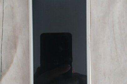 Конфіскація майна за рішенням суду: мобільний телефон марки «Xiaomi Redmi 6А», IMEI1: 862615043166208, IMEI2: 862615043166216, бувший у використанні
