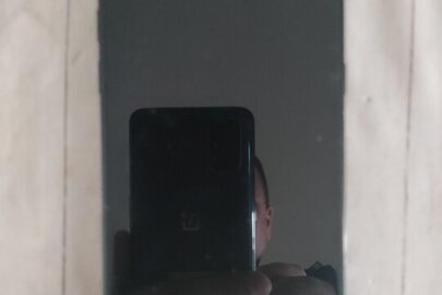 Конфіскація майна за рішенням суду: мобільний телефон марки «Samsung Galaxy A5», ІМЕІ 354071095445147/01, із сім-картою оператора мобільного зв’язку Vodafone, бувший у використанні