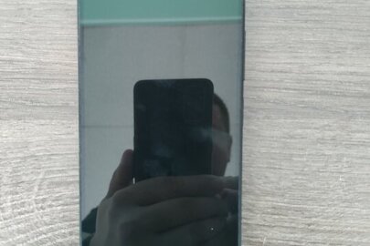 Конфіскація майна за рішенням суду: мобільний телефон марки «Xiaomi Redmi 12», чорного кольору в полімерному чохлі чорного кольору, із сім картою оператора мобільного зв’язку ПрАТ «Київстар», ІМЕІ1: 864368060458169/09, ІМЕІ2: 86438060458177/09, б/в