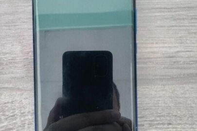 Конфіскація майна за рішенням суду: мобільний телефон марки «Huawei Honor 9x Global» IMEI 1: 864988048763990, IMEI 2: 864988048792007 з сім-картками оператора мобільного зв'язку Київстар, бувший у використанні