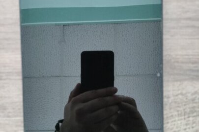 Конфіскація майна за рішенням суду: планшет марки «SAMSUNG GALAXY TAB A7 10.4» сірого кольору, імеі: 357081/19/663996/6 s/n: R9ARB07SRKT, бувший у використанні