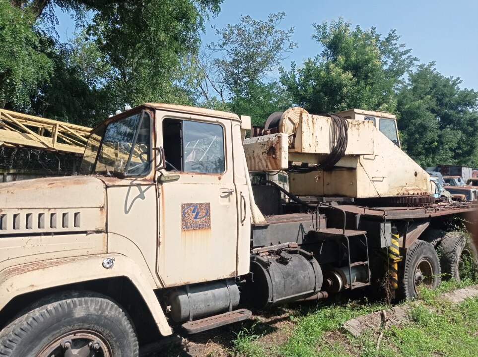 Вантажний автокран 10-20Т, марки КРАЗ модель 65101, ДНЗ АР3748ВІ, 1995 р. в., бежевого кольору, номер шасі (кузов, рама),(VIN) № S0778590