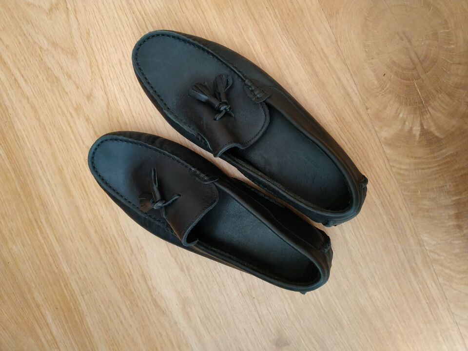 Чоловічі туфлі, марки Bally, чорного кольору, 1 пара, б/в