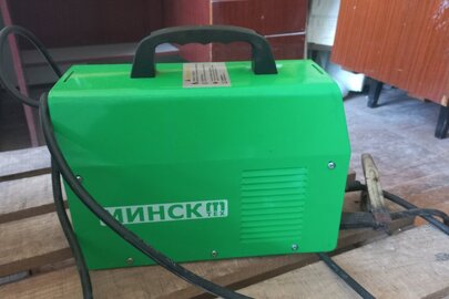Зварювальний апарат «МИНСК ТЕХ», модель ММА-360 N, зеленого кольору, бувший у використанні