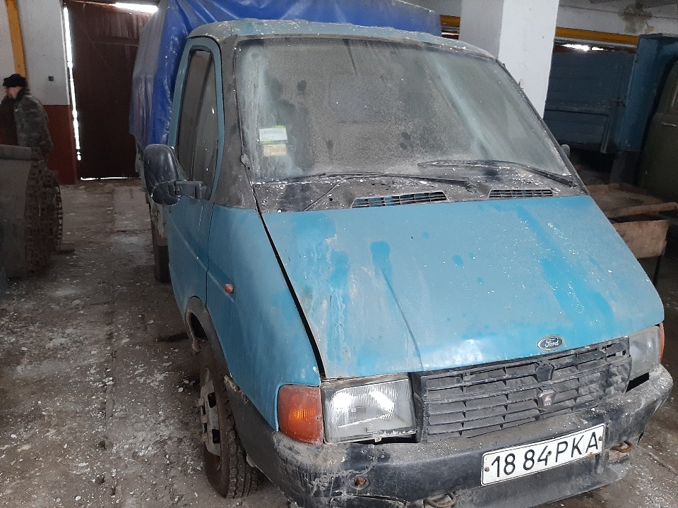 Автомобіль ГАЗ 3303, 1995 р.в., номер шасі ХТН330210S1528079, синього кольору, ДНЗ: 1884РКА