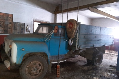 Вантажний автомобіль САЗ 3507, 1990 р.в., номер шасі ХТН531400L1255829, синього кольору, ДНЗ: 1892РКА