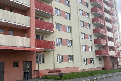 Квартира 69, загальною площею 47,0 кв.м., за адресою: Харківська обл., Харківський район, с. Подвірки, вул. Курязька, буд. 16