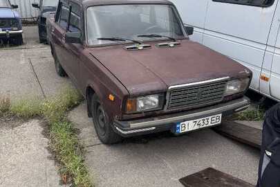 Легковий автомобіль марки: ВАЗ 2107, 2006 року виробництва, ДНЗ ВІ7433ЕВ червоного кольору, номер кузова:XTA21070062334169